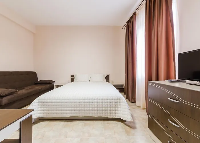 семеен пауталия Hotel 2*